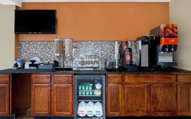 Knights Inn Jackson
