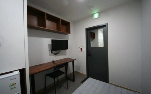 Anam House