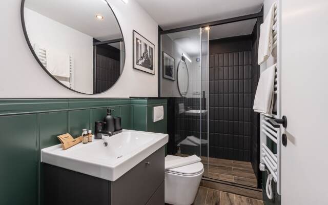 E41 Boutique Apartments by BQA