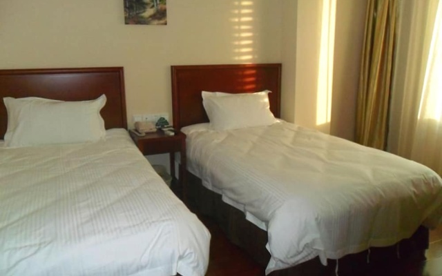 GreenTree Inn Tianjin Wuqing Jingbin Industrial Park Chengwang Road Express Hotel – Guest Rooms – Tianjin