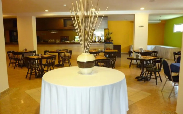 Avila Hotel