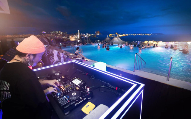 Utop Marina Hotel & Resort