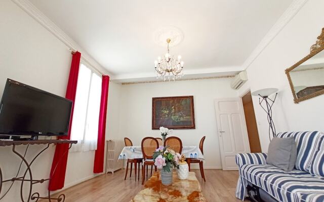 Spacious 2 Bedrooms close Croisette