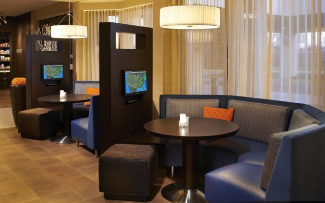 Courtyard by Marriott Chicago Highland Park/Northbrook