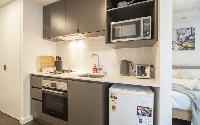 Brisbane One Apartments by CLLIX