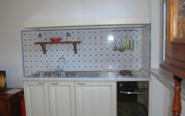 Garden-view Farmhouse in Certaldo With Swimming Pool