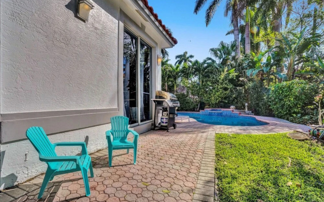 4BR Hollywood Beach Home with Pool