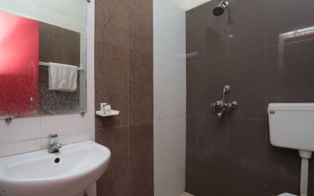 OYO 6274 Hotel Janaki Residency