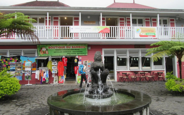 Meublé de tourisme " Le Jasmin Étoilé"- Hell-Bourg - SALAZIE