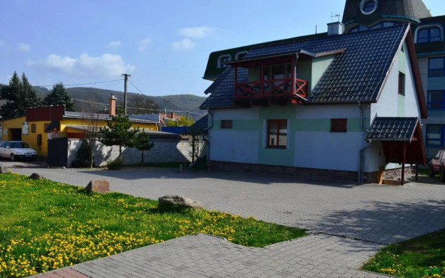Villa Silver Green