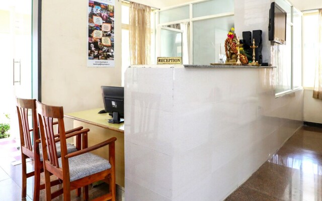 OYO 13893 Stay Simple Brindavan Resort
