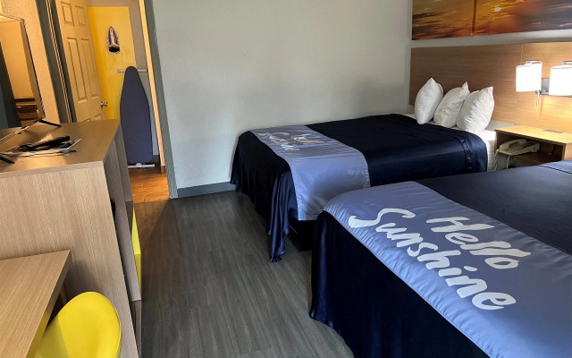 Days Inn by Wyndham West Des Moines / Clive