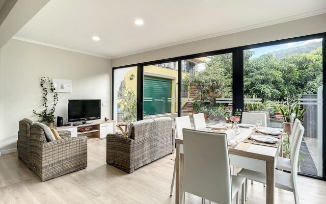 Solarium Villa by Atlantic Holiday