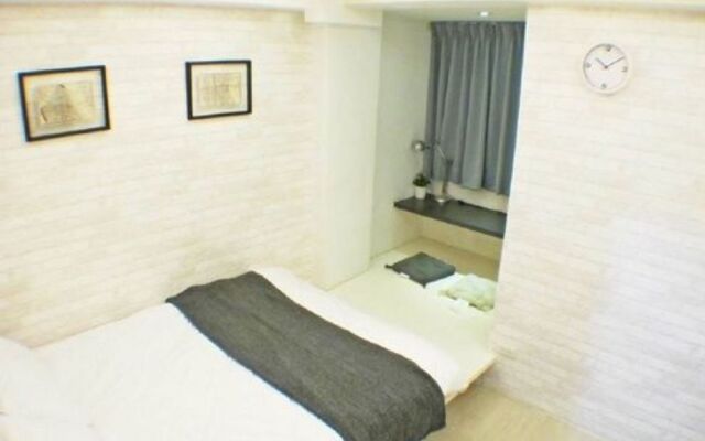 Travelers Little House 2