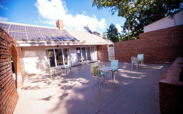 36 Alexander Guesthouse