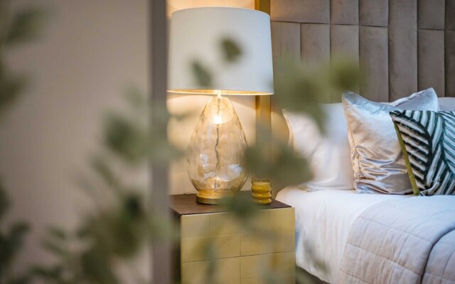 Marble Arch Suite 2-hosted by Sweetstay