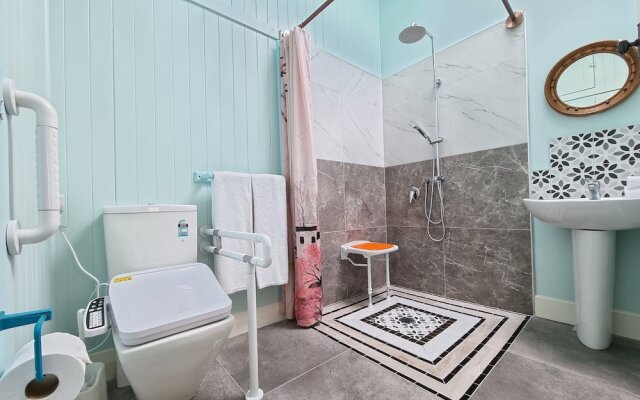 4 Bedroom Character House Papakura