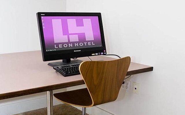 Leon Hotel LES