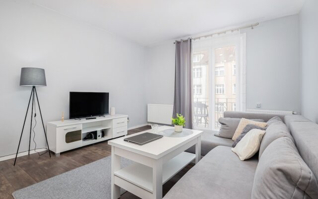 Apartments Dworcowa by Renters