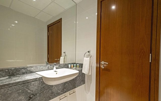 LUX The Elegant Residence Amna Tower