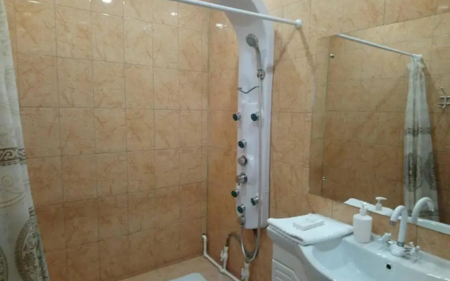 Lux Guesthouse