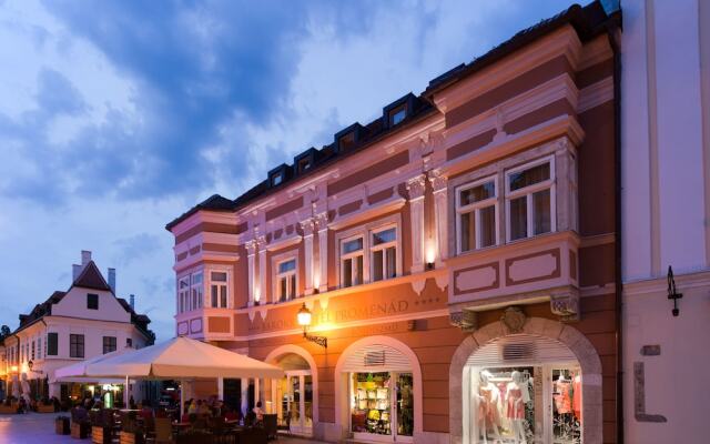 Barokk Hotel Promenád Gyor