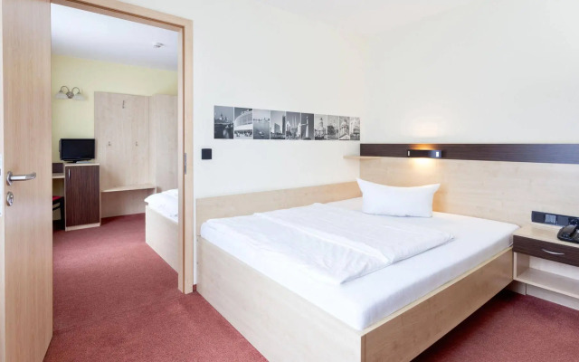 Hotel Mit-Mensch