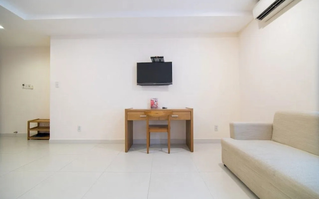 RedDoorz Plus near SECC D7