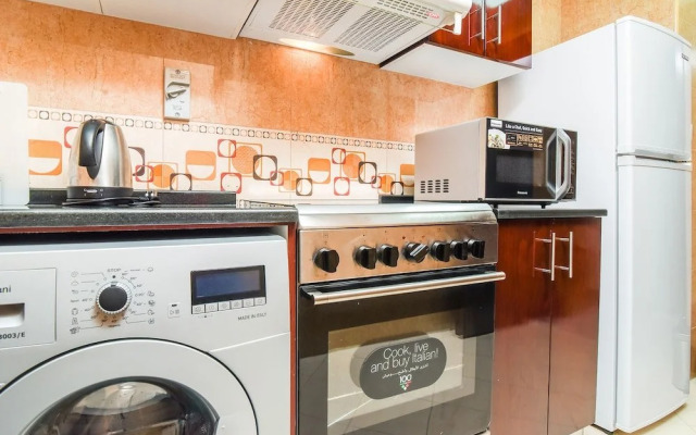 Marina Suites by OYO Rooms