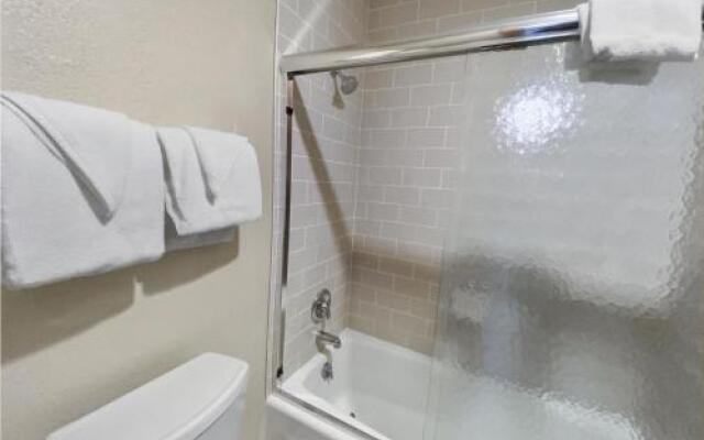 113AB Tennis Club by RedAwning