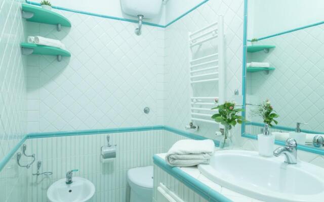 Neapolitan-Style Apartment