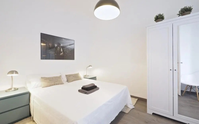 The White Flats Eixample