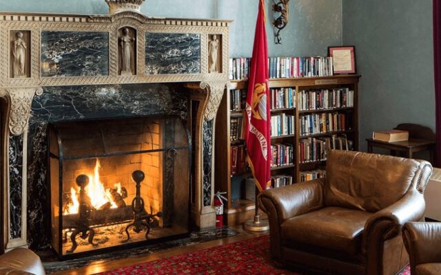 Marines Memorial Club & Hotel