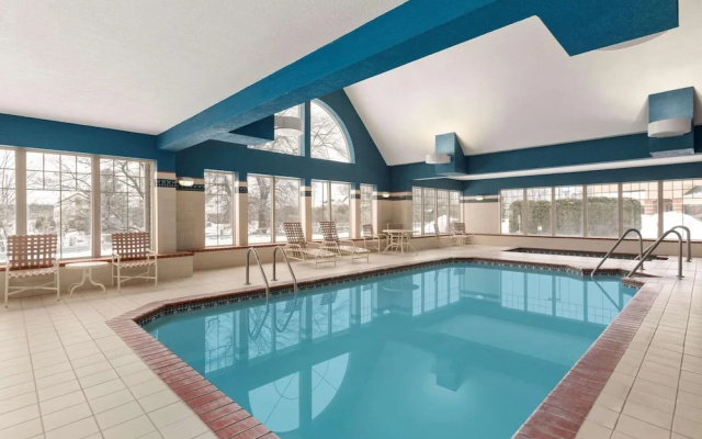 Country Inn And Suites By Radisson Wausau