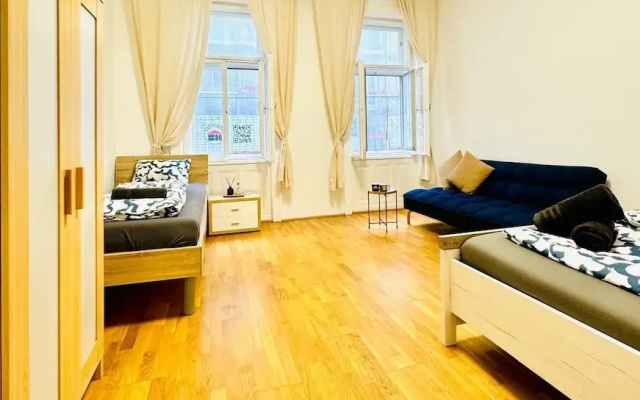 Affordable Stay Walk to Stadthalle