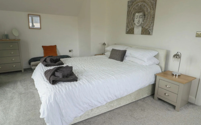 4 Parc Delfryn