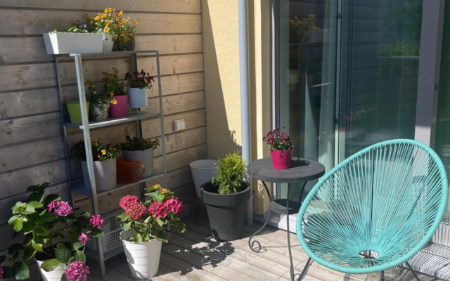 The Seaside Apartment