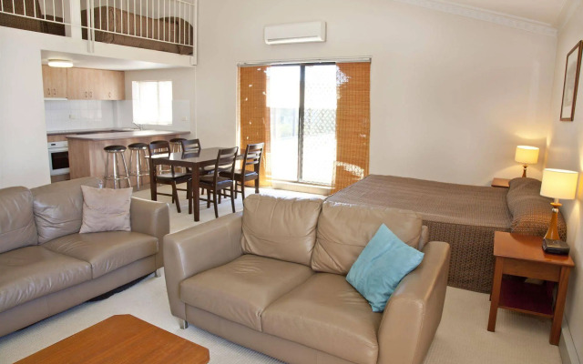 Banjo Paterson Inn