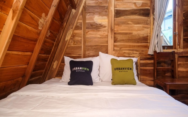 Urbanview Villa Kolopaking Kebumen By Reddoorz – Guest Rooms – Kebumen