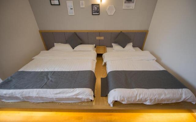 Dali Spring Field Hostel