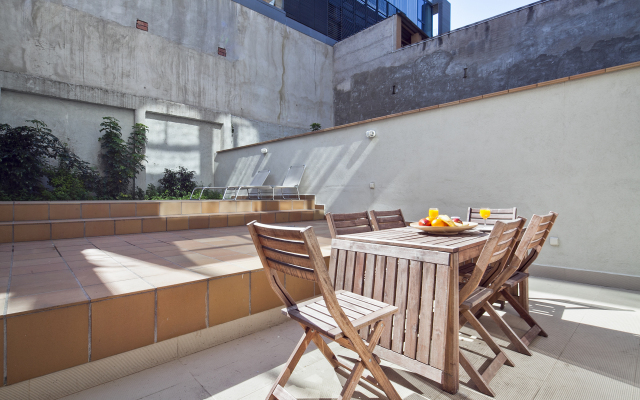 Inside Barcelona Apartments Sants