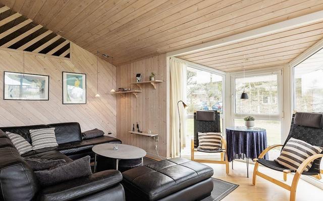 10 Person Holiday Home in Lokken