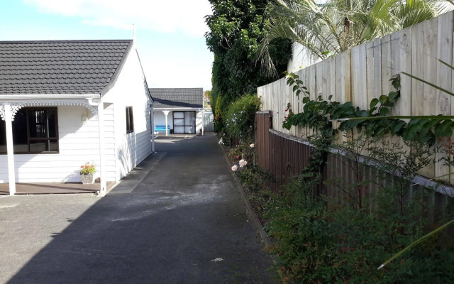 Papakura Pioneer Motor Lodge and Motel