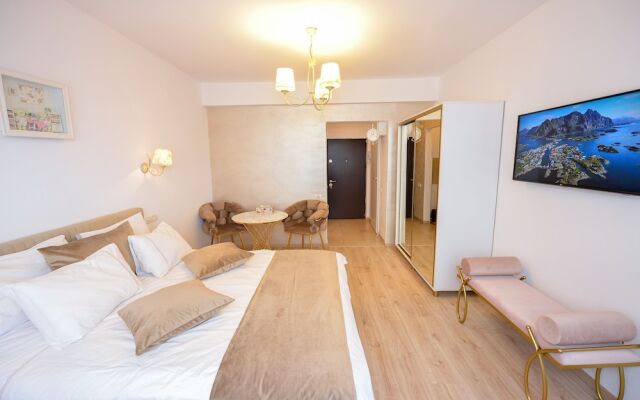 Tres Chic Studio - Victoria Avenue