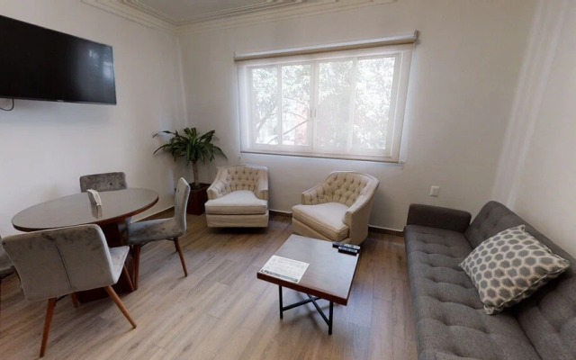 Tokio Suites