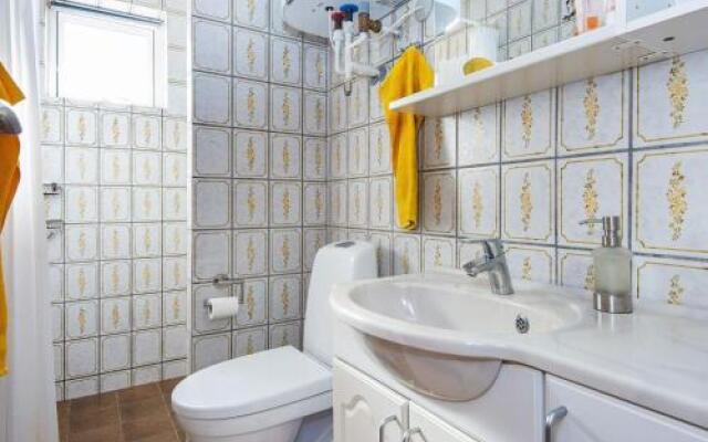Two-Bedroom Holiday home in Henne 2