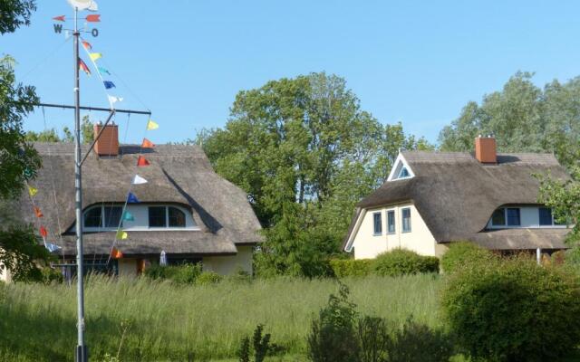 Reetdachhaus Eibe 2, Kaminofen, Sauna, 8 Personen, W-Lan