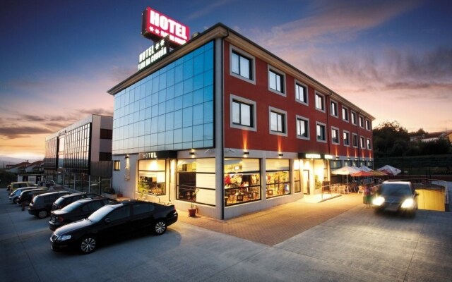 Hotel Flor Del Rio