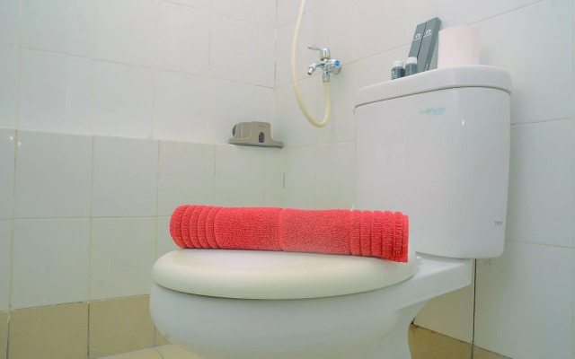 Fully Furnished 2BR Bassura City Apartment with Mall View