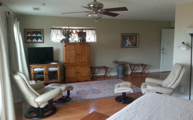 Yosemite Sierra View Bed & Breakfast